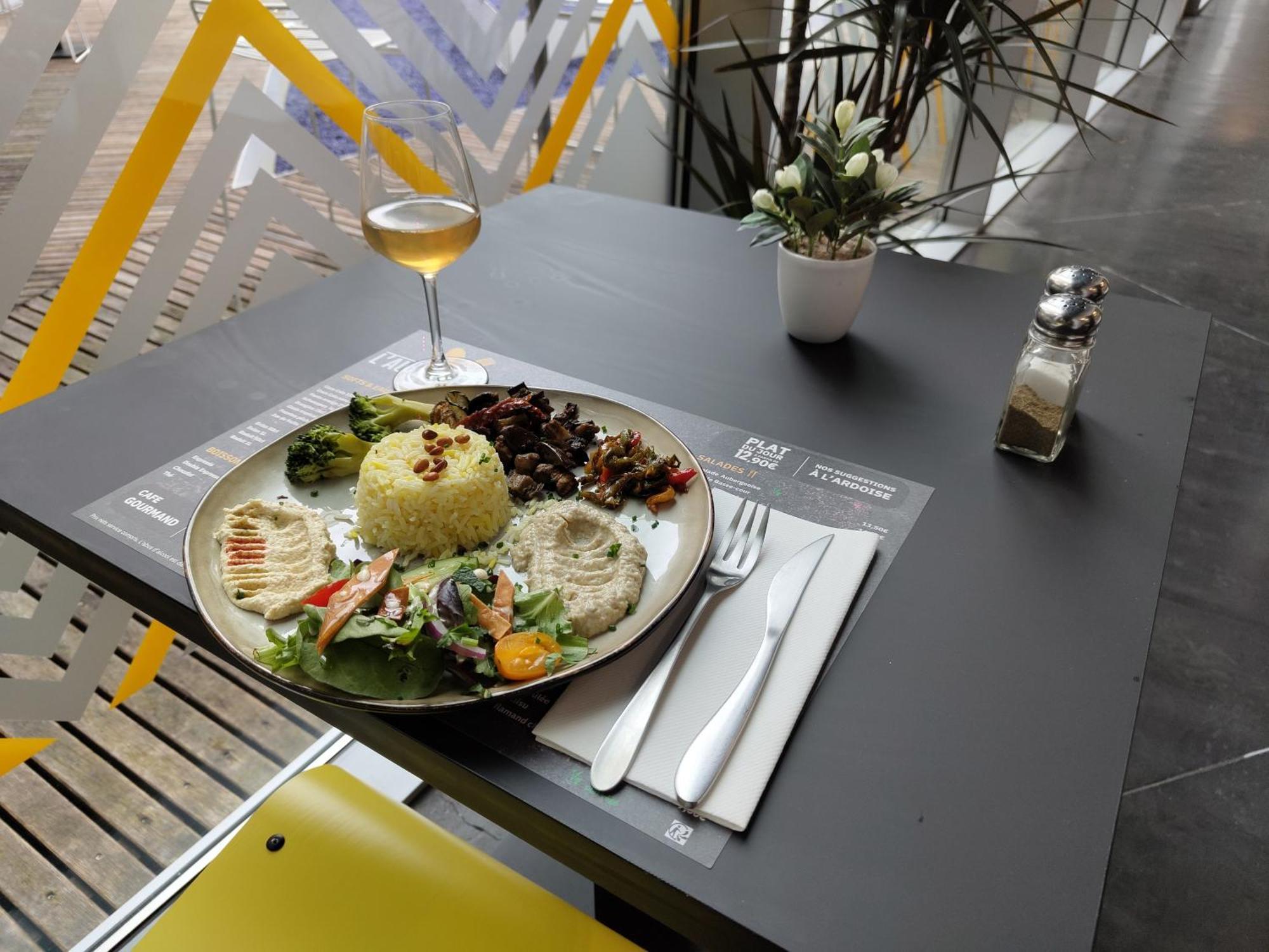 Auberge De Jeunesse Hi ลีลล์ ภายนอก รูปภาพ